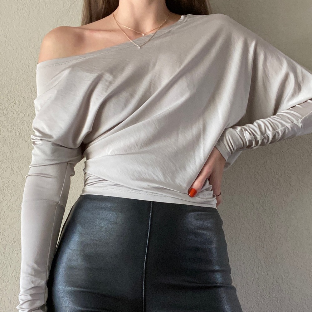 Guess chic top